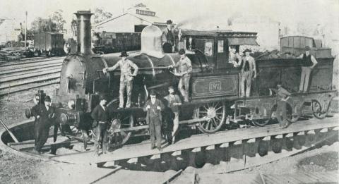 R 187 on the turntable at Sale in 1885
