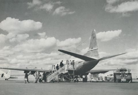 Vikers Viscount airliner, Essendon North, 1958