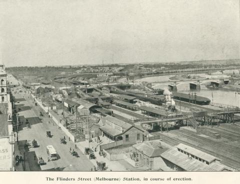 Flinders Street Station under construction, Melbourne, 1900