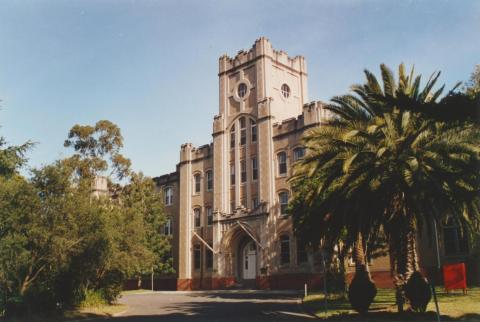 Loyala, Watsonia, 2002