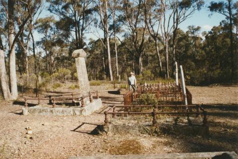 Whroo Cemetery, 2002