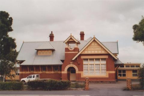 Primary School, Mortlake, 2011
