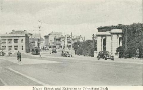 Malop Street and Entrance to Johnstone Park, Geelong, 1948
