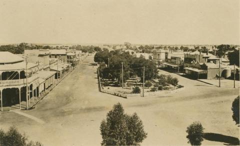 Victoria Street Nhill, from Post Office, Nelson Street