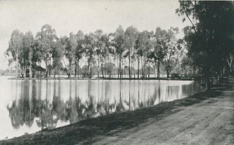 The Peninsula, Lake Victoria, Shepparton