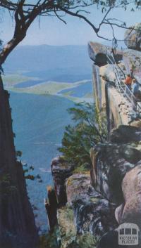 Northcote Crevasse and Pulpit Rock, Mount Buffalo, 1960