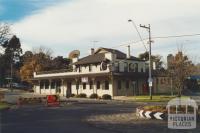 Westmeadows Tavern, 2002