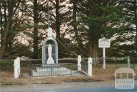 Snake Valley war memorial, 2002