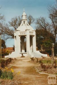 Beaufort war memorial, 2002