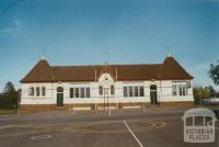 Primary school, Hamilton, 2002