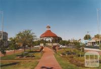 Victoria Street looking south-west, Nhill, 2007