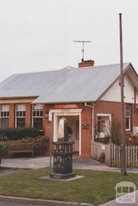 Post Office, Loch, 2012