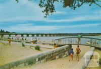 Bridge linking Barwon Heads with Ocean Grove