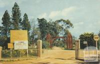 Entrance to the Victoria Park Reserve and camping ground, Echuca