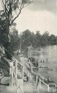 The Swimming Pool, Seymour