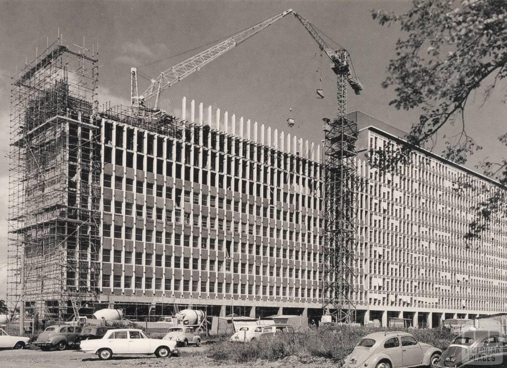 Construction of Humanities building (Robert Menzies Building), Clayton, 1964