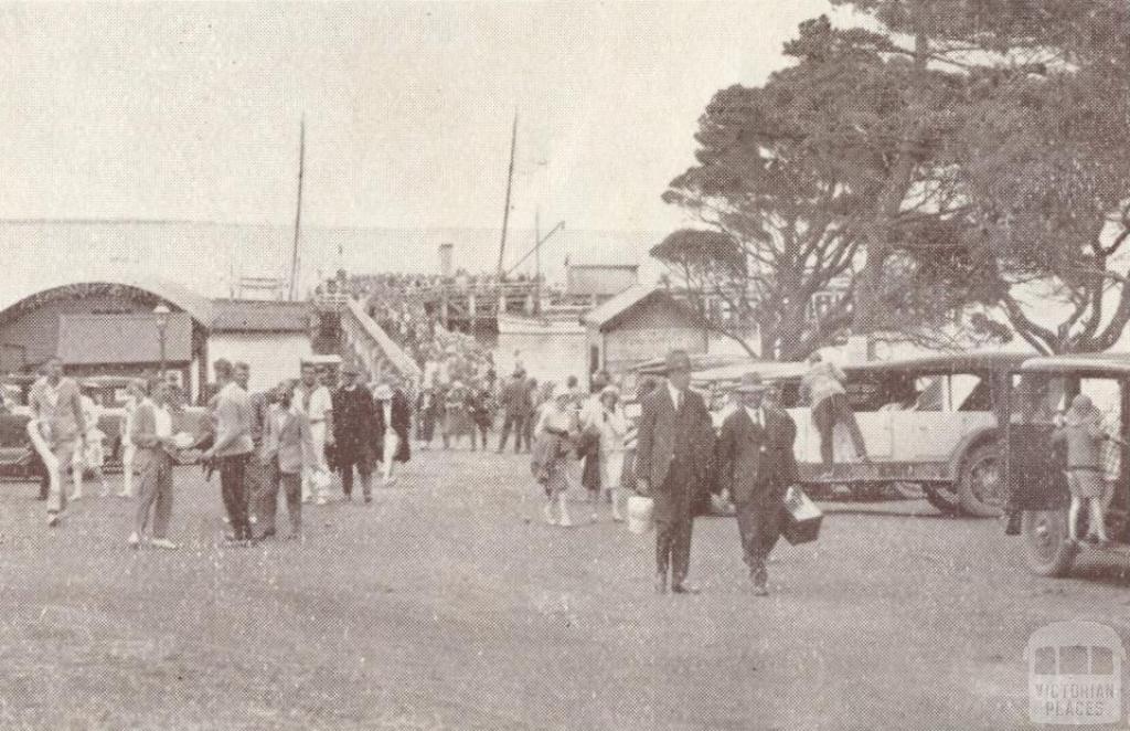 Cowes Pier, 1929