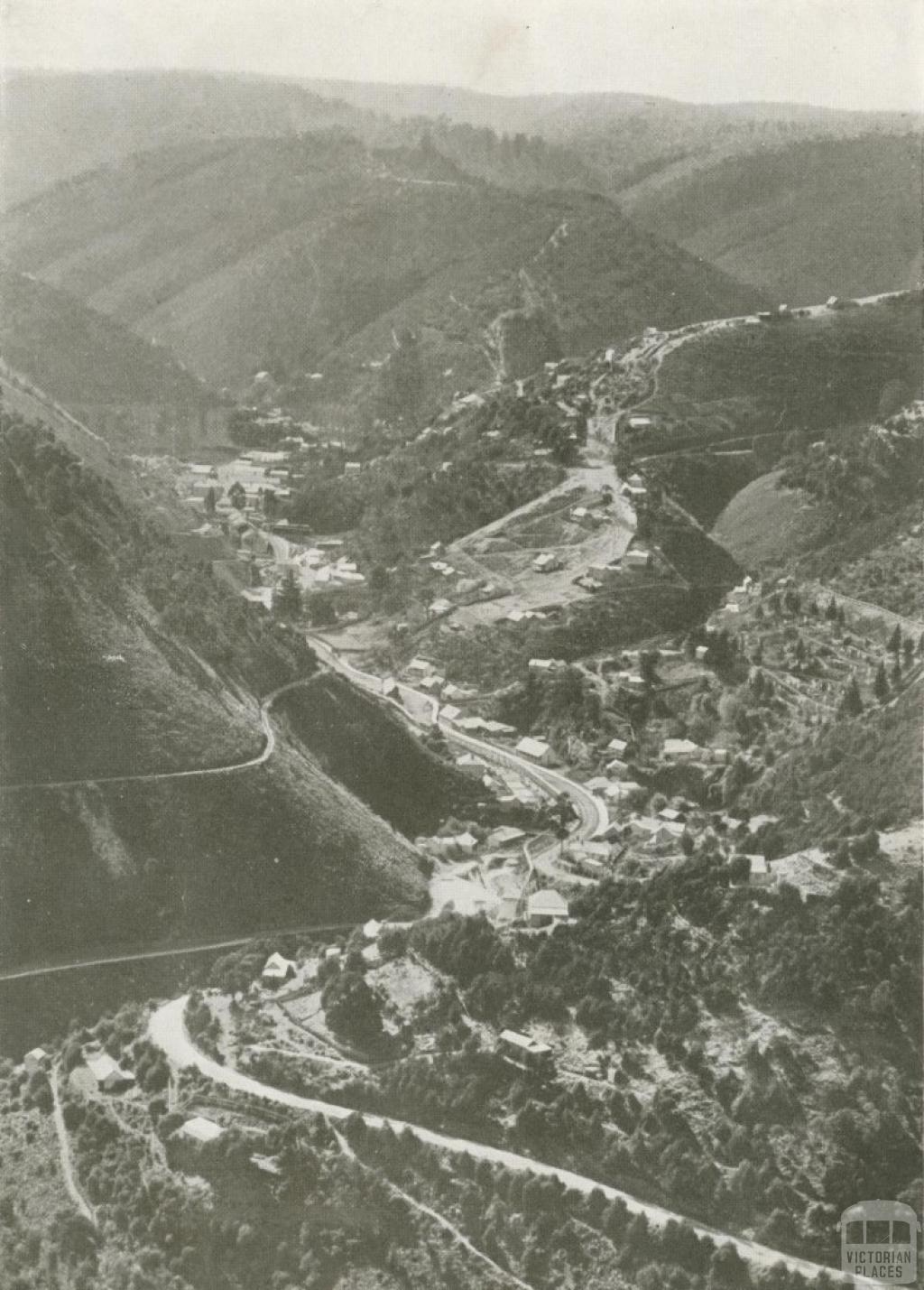 Walhalla, from Coach Road, c1910