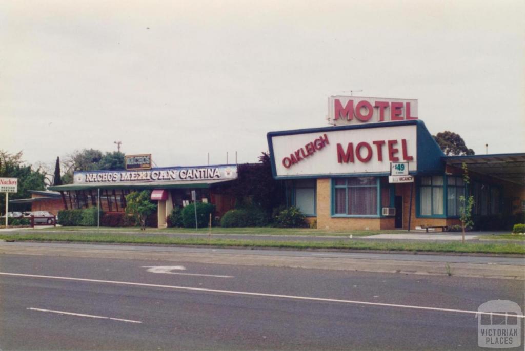 Oakleigh Motel, 1997