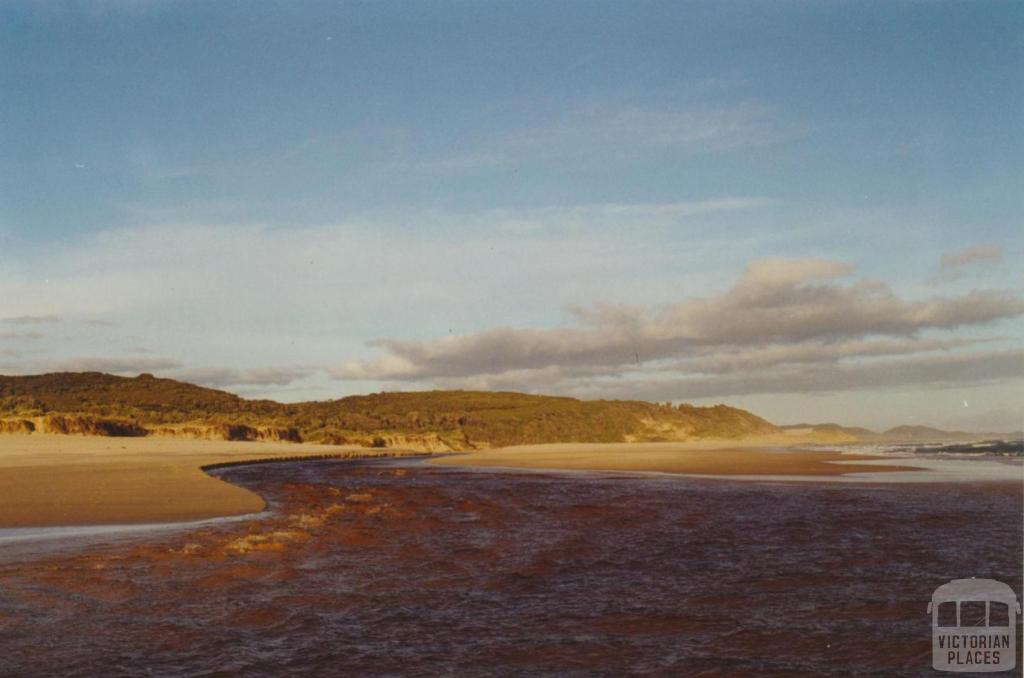 Thurra River, 2000