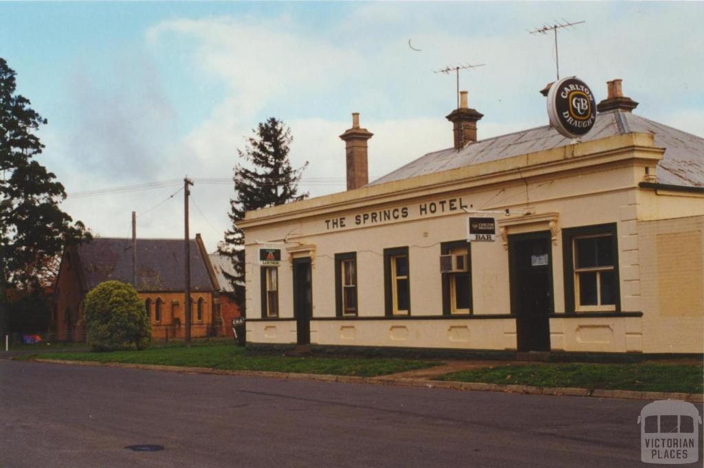 The Springs Hotel, Waubra, 2000