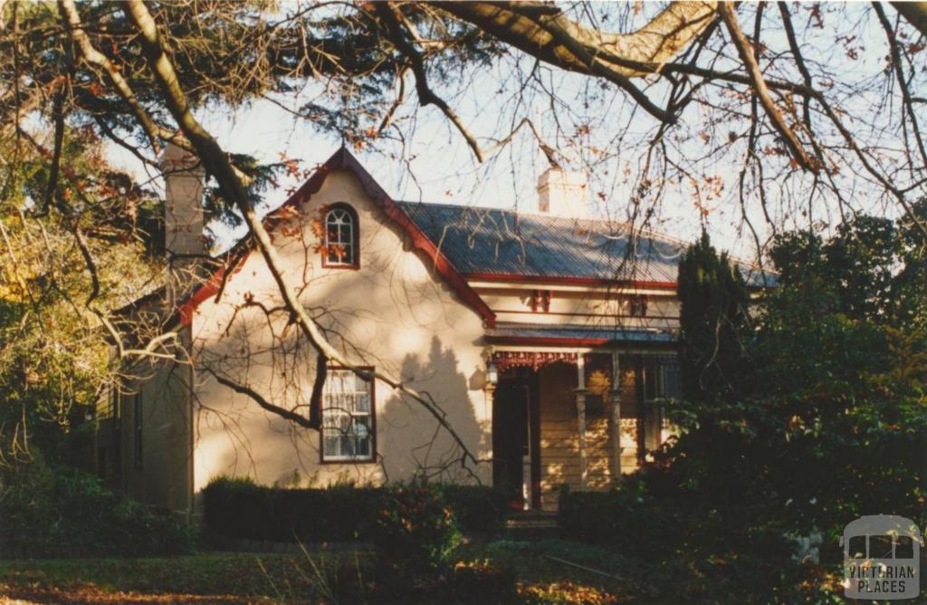 Schramms Cottage, Victoria Street, Doncaster, 2002