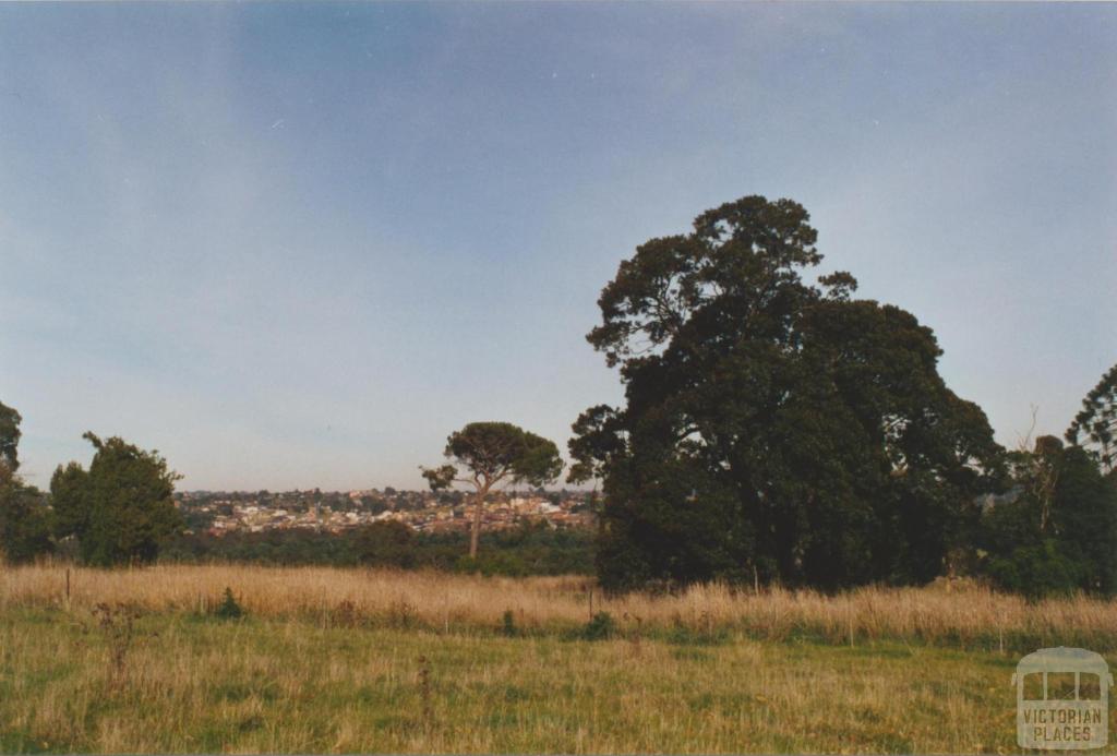 View south from Viewbank, 2002