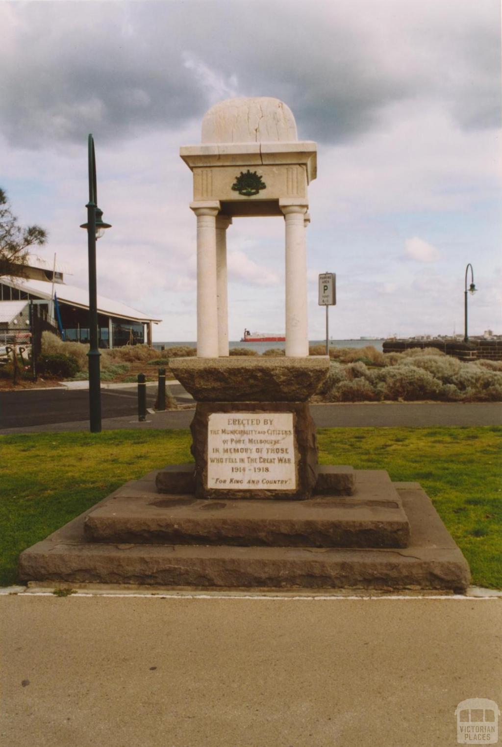 Drinking fountain Beach Street, Port Melbourne, 2004