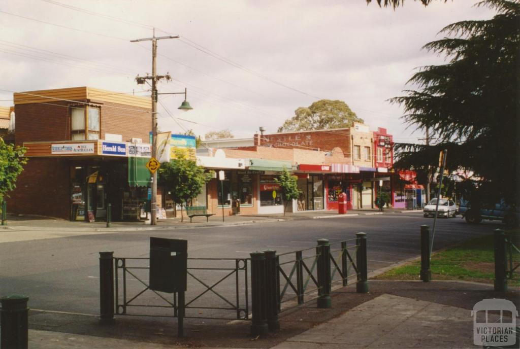Aberdeen Road, Macleod, 2005