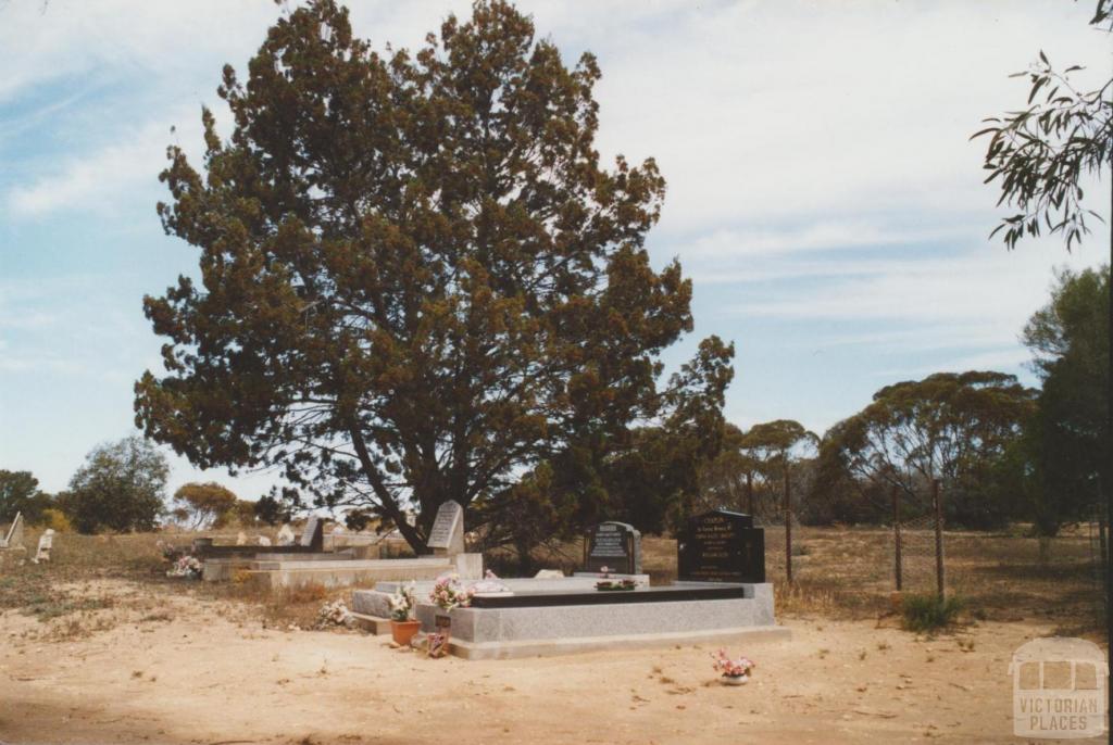 Boinka cemetery, 2007