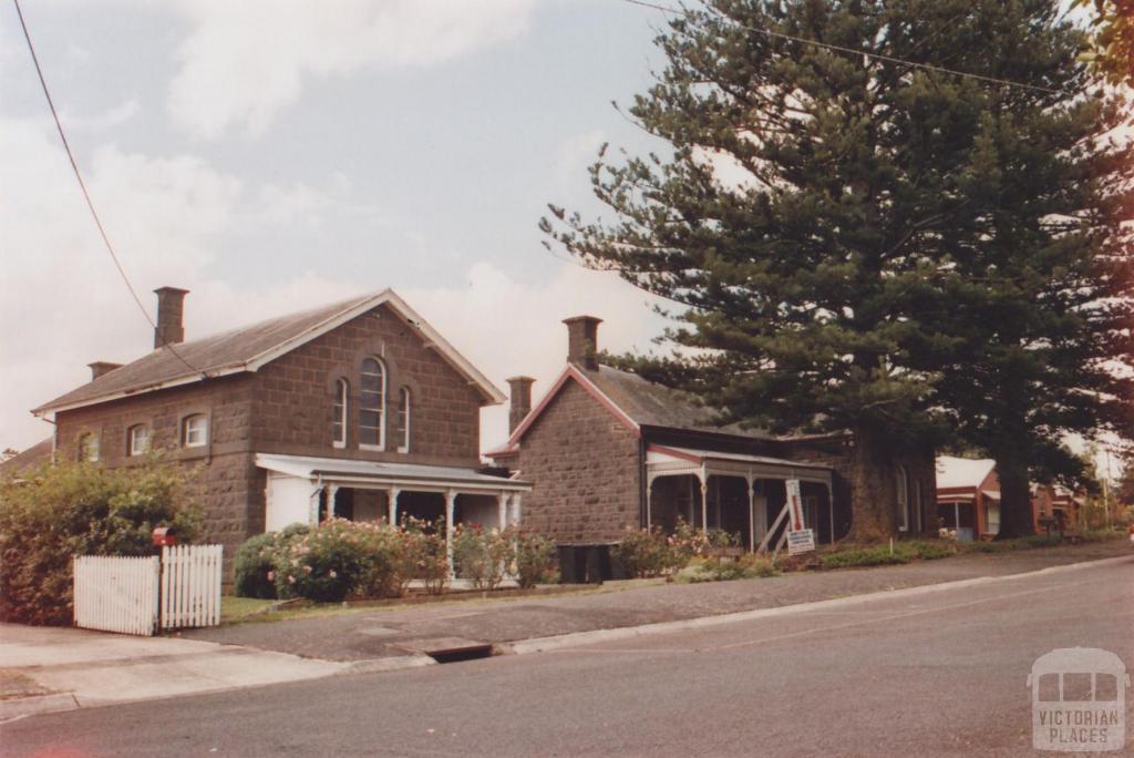Old Court House and Old Shire Office, Mortlake, 2011