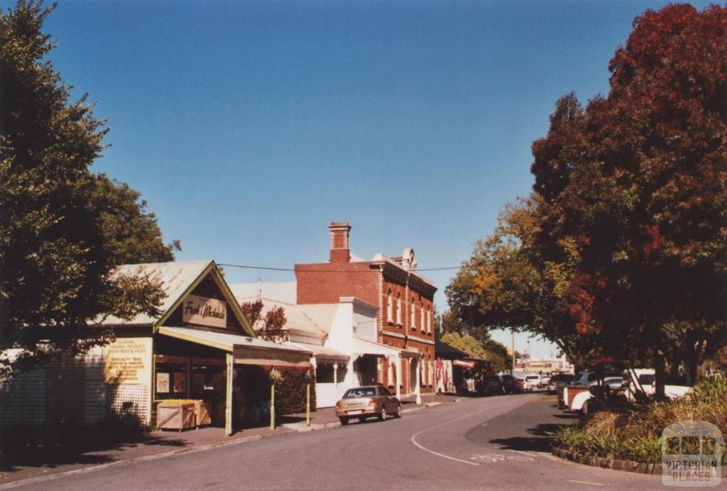 Main Street, Romsey, 2012