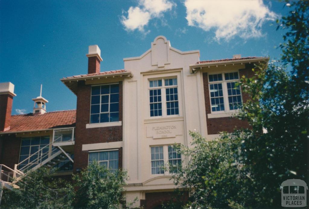 Entrance to Flemington School, 1987