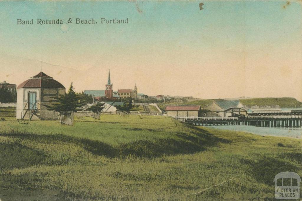 Band Rotunda and Beach, Portland