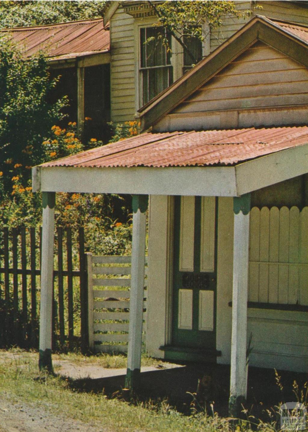 Cottage, Walhalla